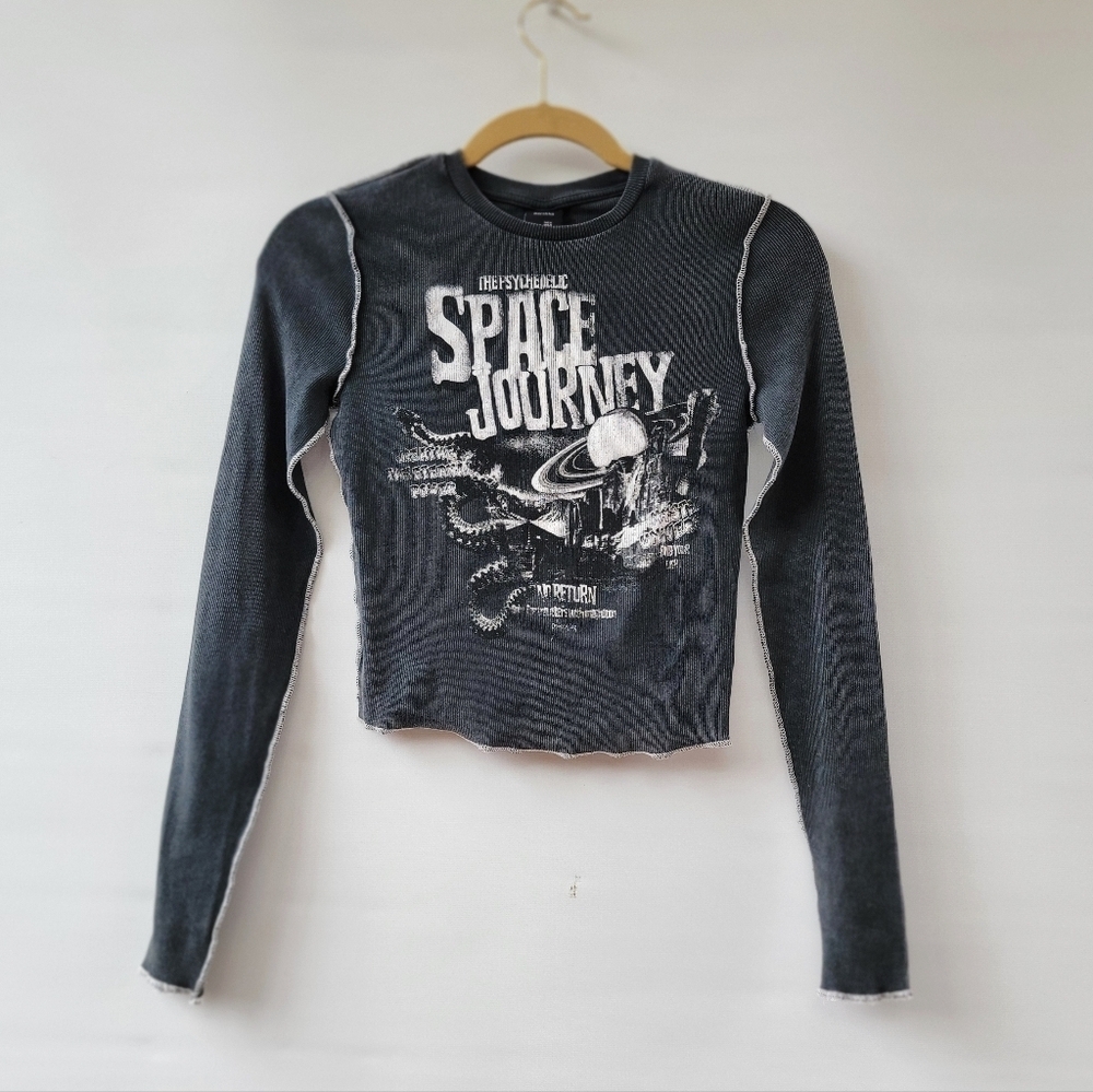 Bershka Space Journey Gray Cropped Thermal Size Medium Ribbed Bohemian Astrology